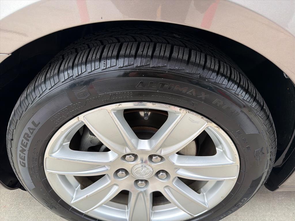 Buick LaCrosse CXL FWD 2011