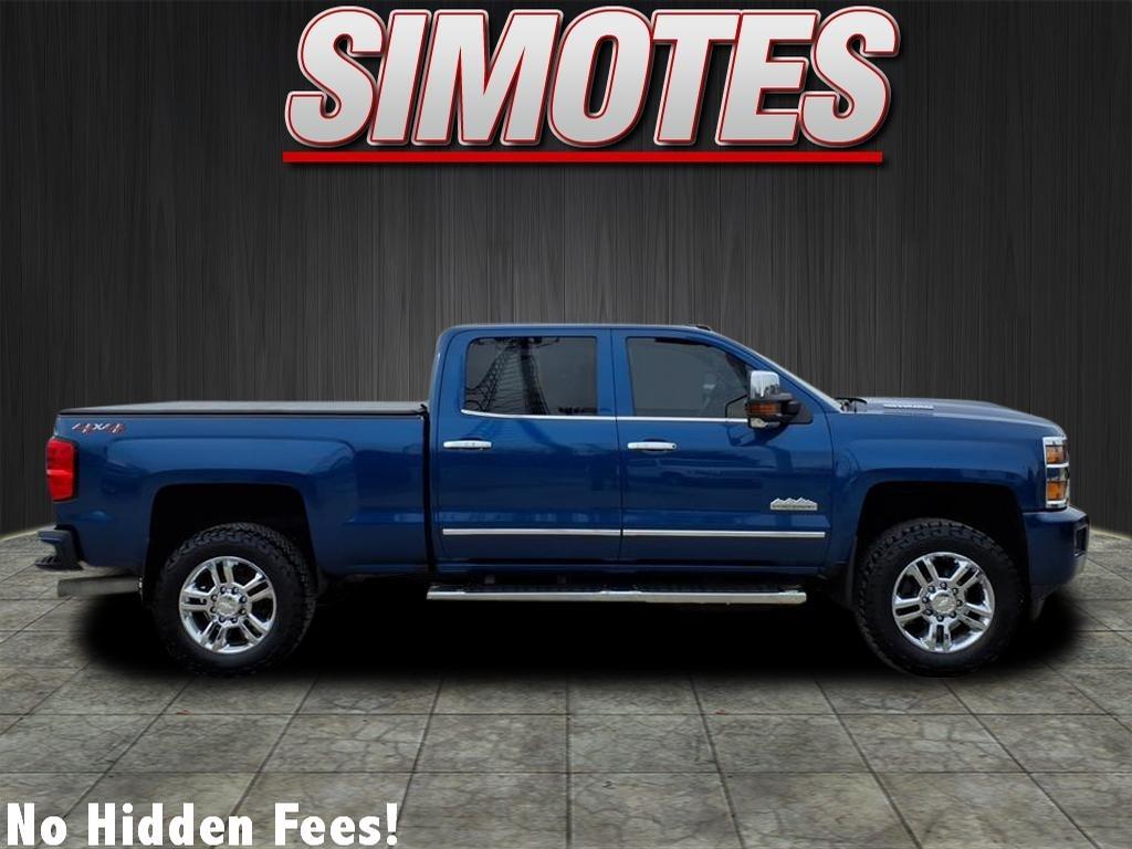 Chevrolet Silverado 2500HD LT Crew Cab 4WD 2018