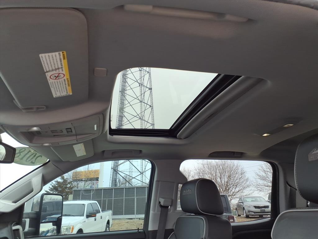 Chevrolet Silverado 2500HD LT Crew Cab 4WD 2018