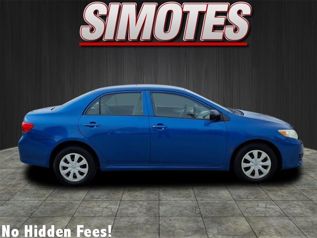 Toyota Corolla Base 4-Speed AT 2009