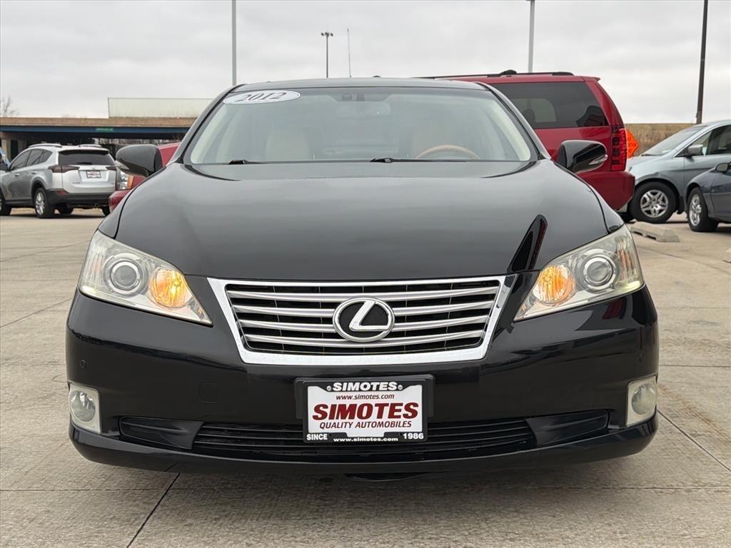 Lexus ES 350 Sedan 2012