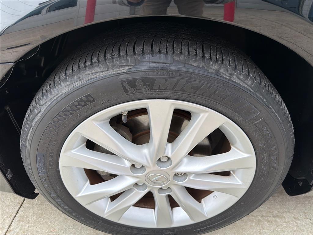 Lexus ES 350 Sedan 2012