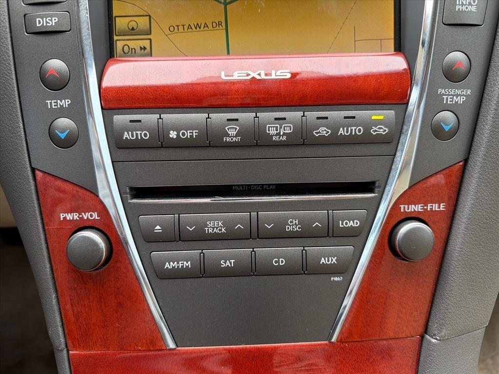 Lexus ES 350 Sedan 2012