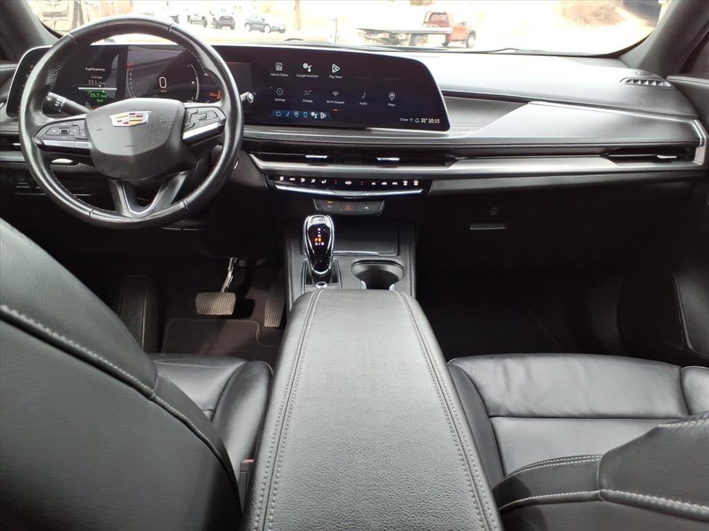 Cadillac XT4 Premium Luxury AWD 2024