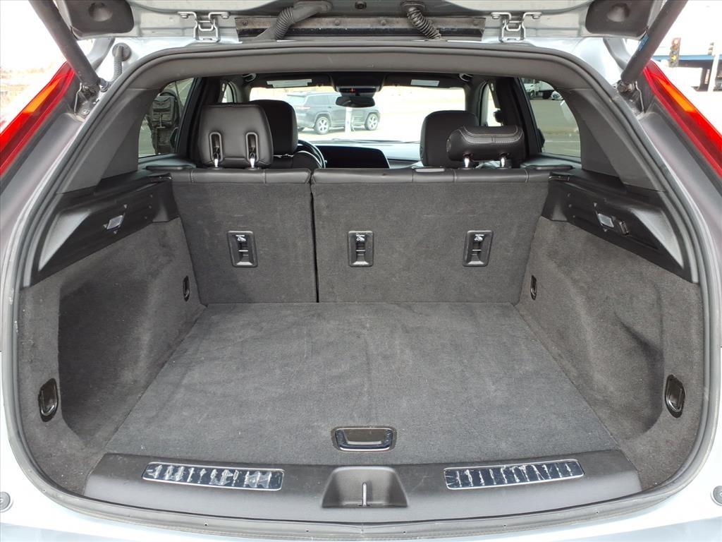 Cadillac XT4 Premium Luxury AWD 2024