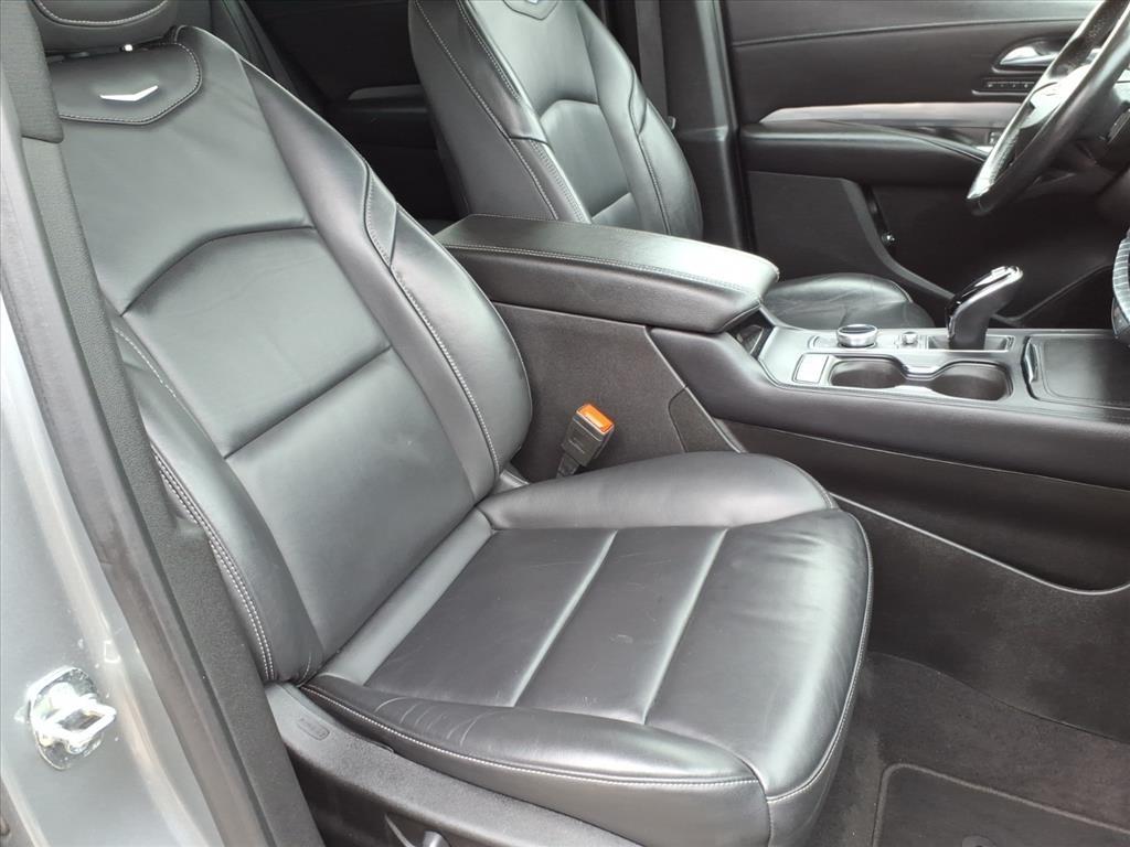 Cadillac XT4 Premium Luxury AWD 2024