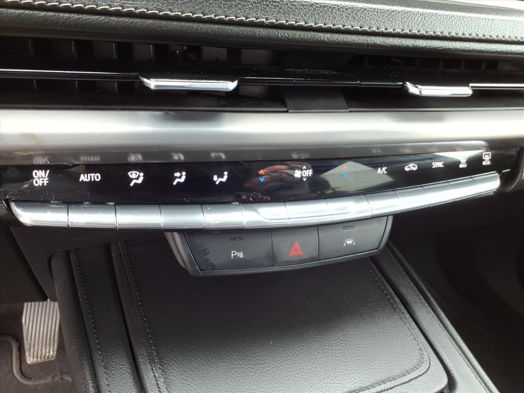 Cadillac XT4 Premium Luxury AWD 2024