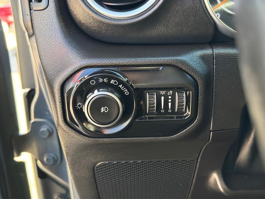 Jeep Wrangler Unlimited Sahara 2018