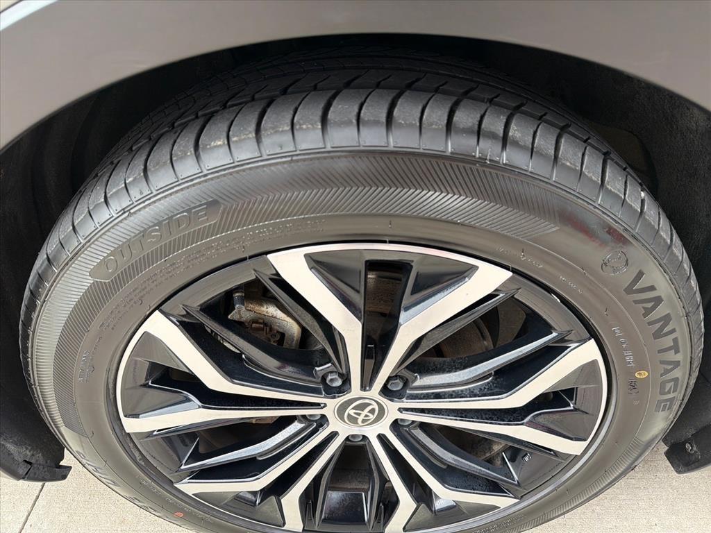 Toyota Crown Limited 2024