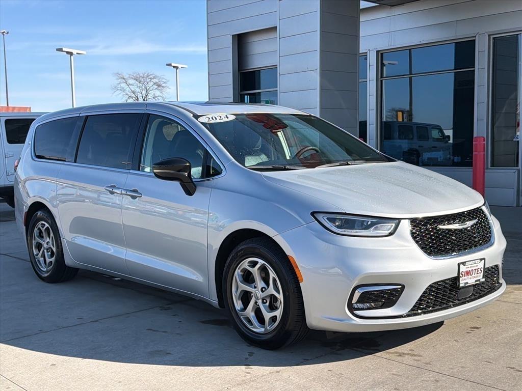 Chrysler Pacifica Limited 2024