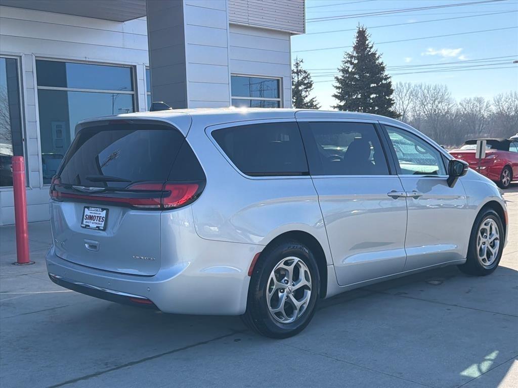 Chrysler Pacifica Limited 2024