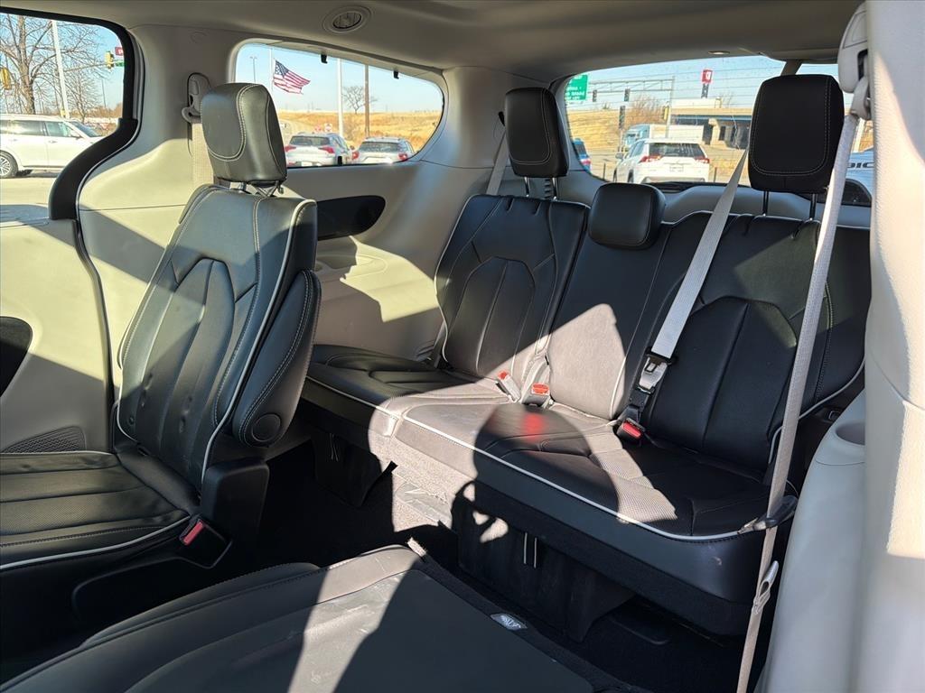 Chrysler Pacifica Limited 2024