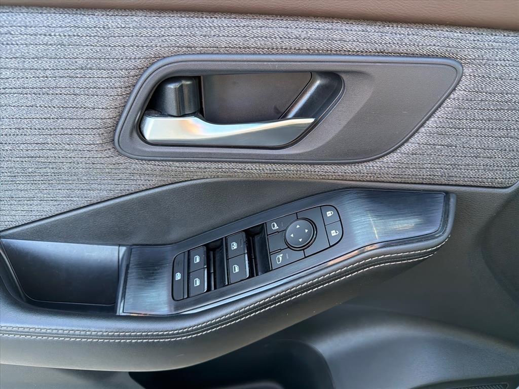 Nissan Rogue SV 2023