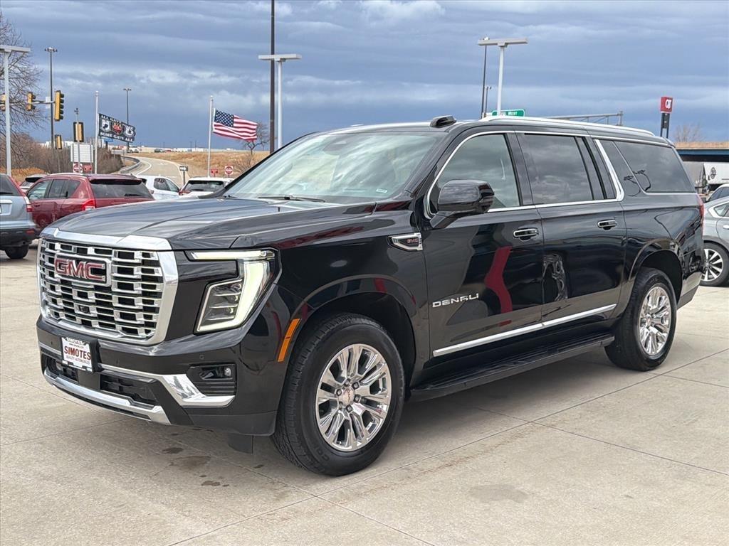 GMC Yukon XL Denali 4WD 2025