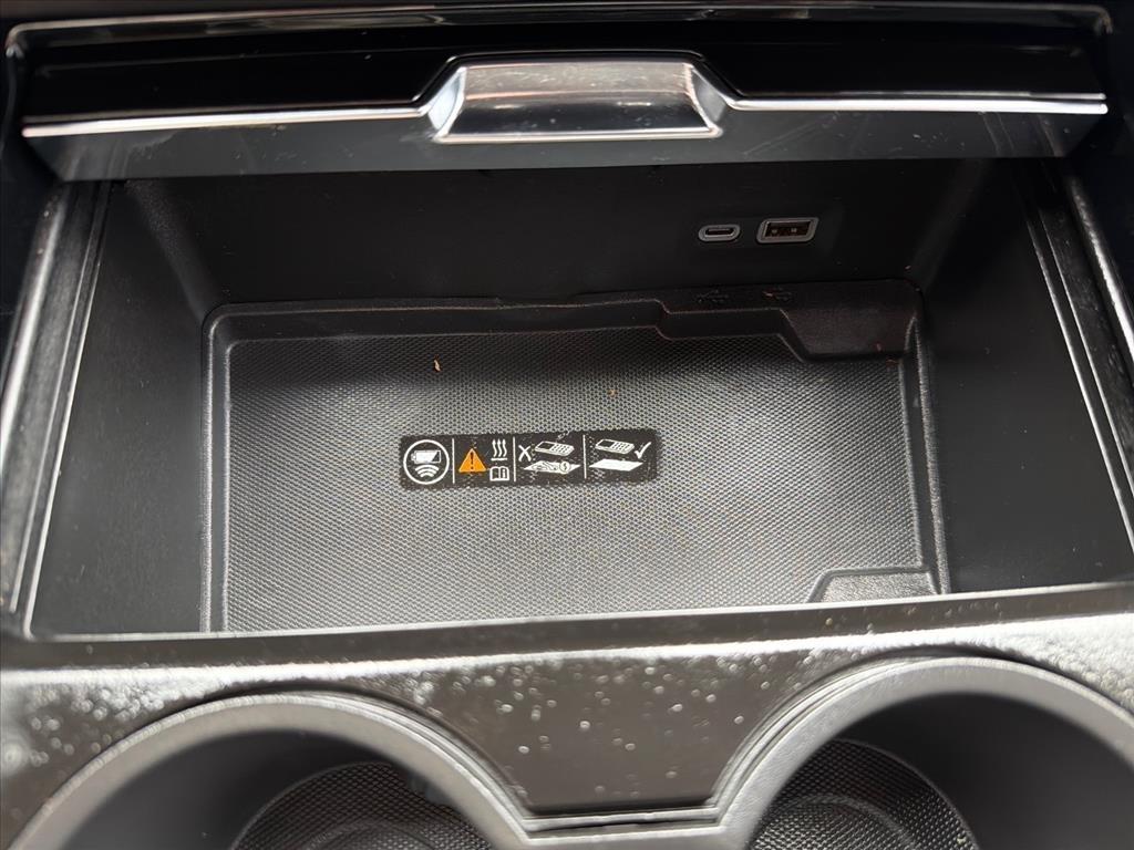 GMC Yukon XL Denali 4WD 2025