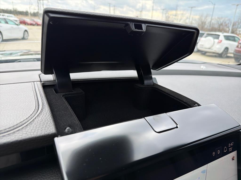 GMC Yukon XL Denali 4WD 2025