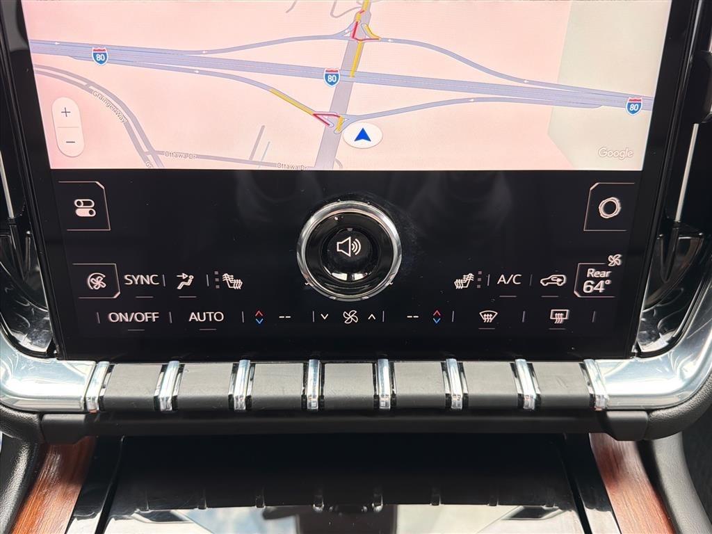 GMC Yukon XL Denali 4WD 2025