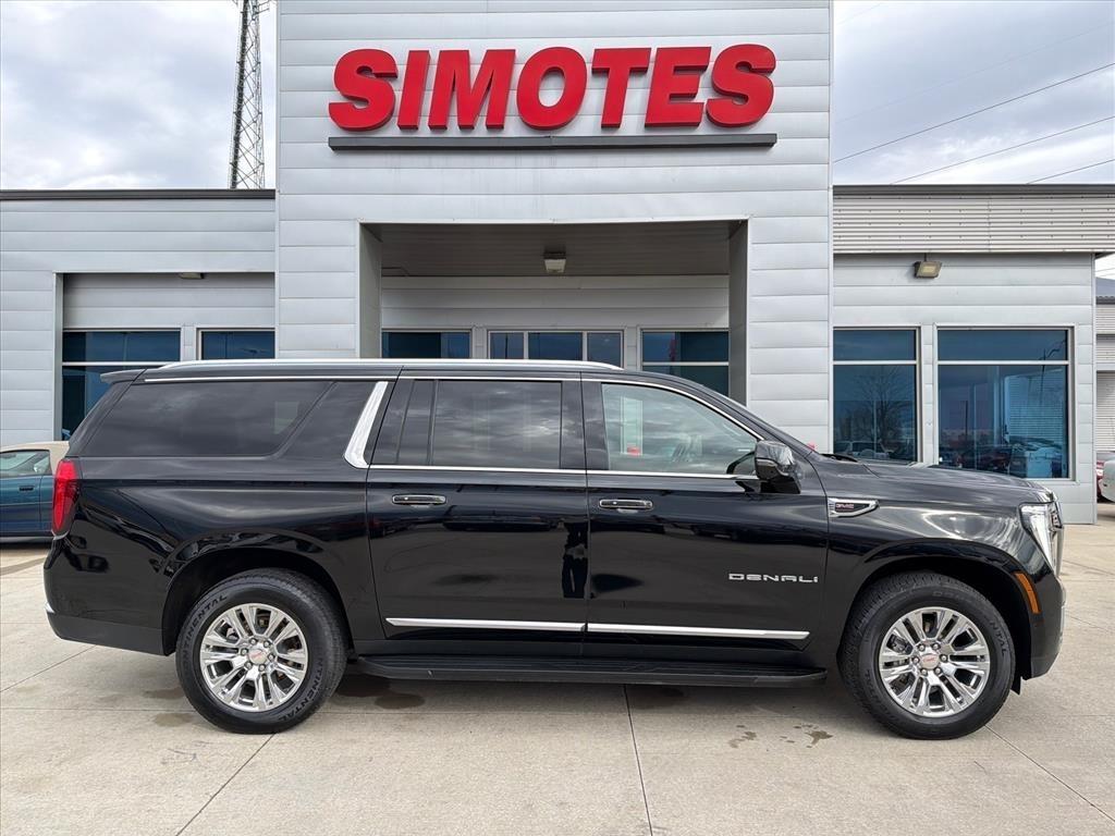 2025 GMC Yukon XL Denali 4WD