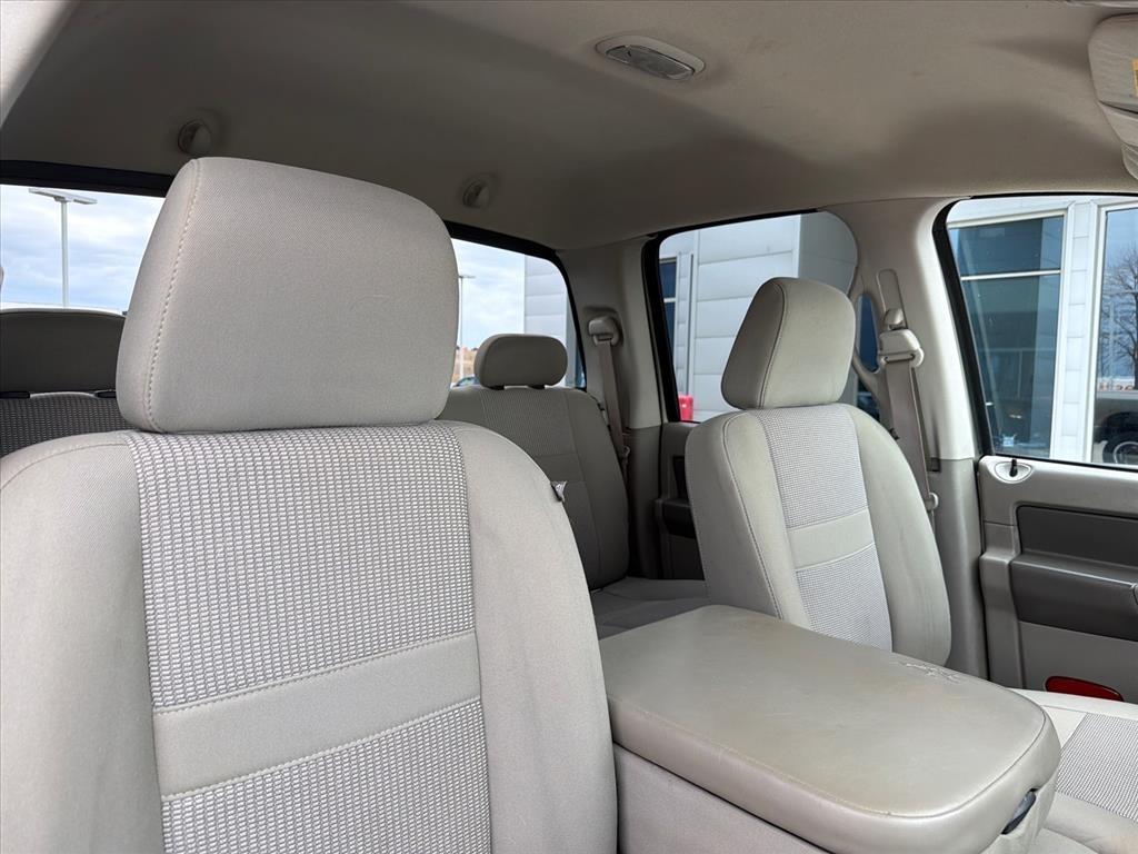 Dodge Ram 3500 SLT Quad Cab SWB 4WD DRW 2009