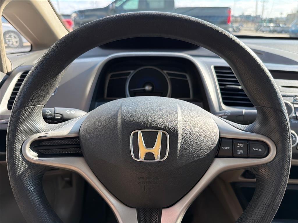 Honda Civic LX Sedan 5-Speed AT 2010