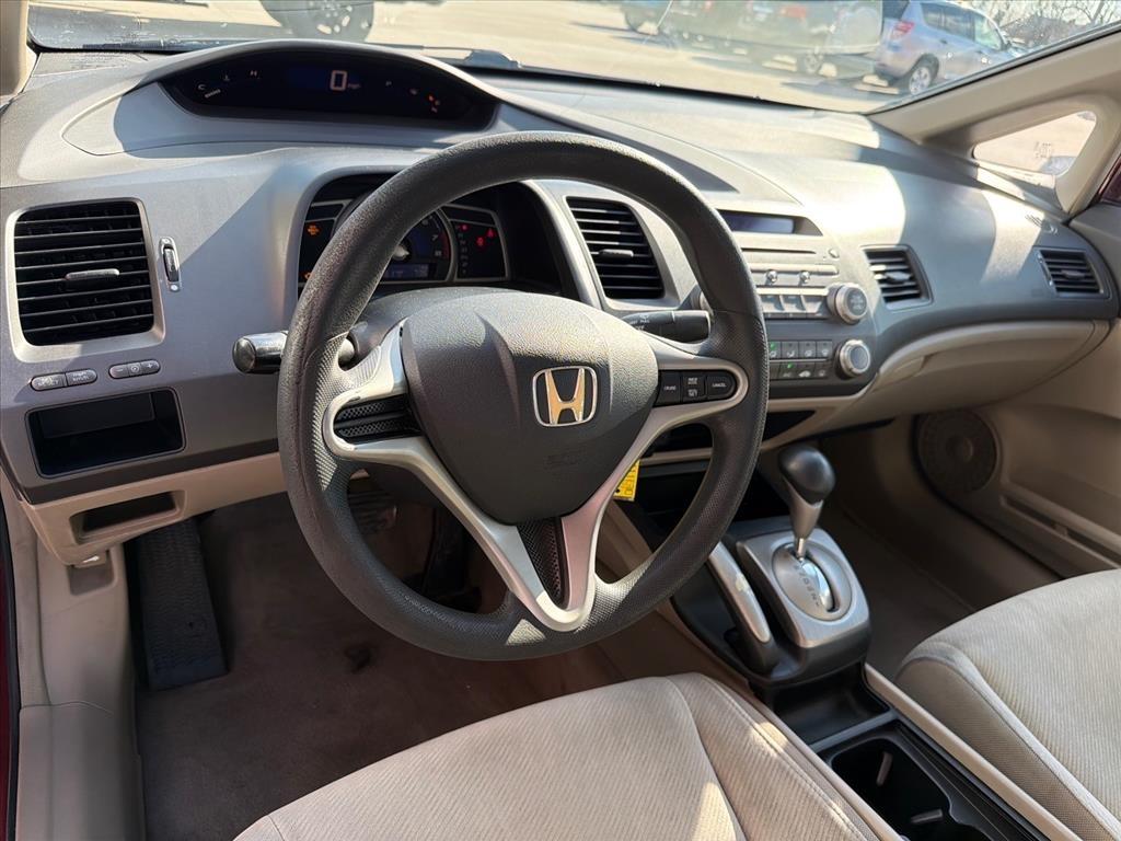 Honda Civic LX Sedan 5-Speed AT 2010