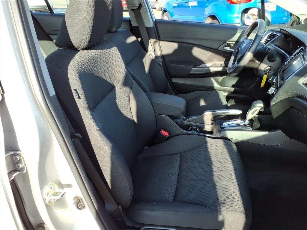 Honda Civic SE Sedan CVT 2015