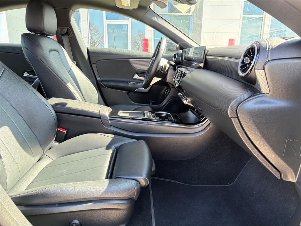 Mercedes-Benz CLA-Class CLA250 4MATIC 2025