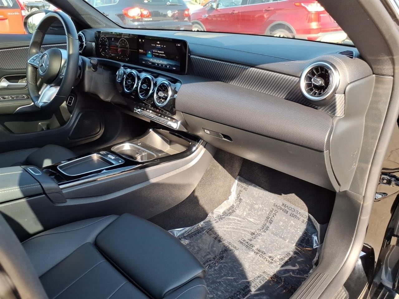 Mercedes-Benz CLA-Class CLA250 4MATIC 2025