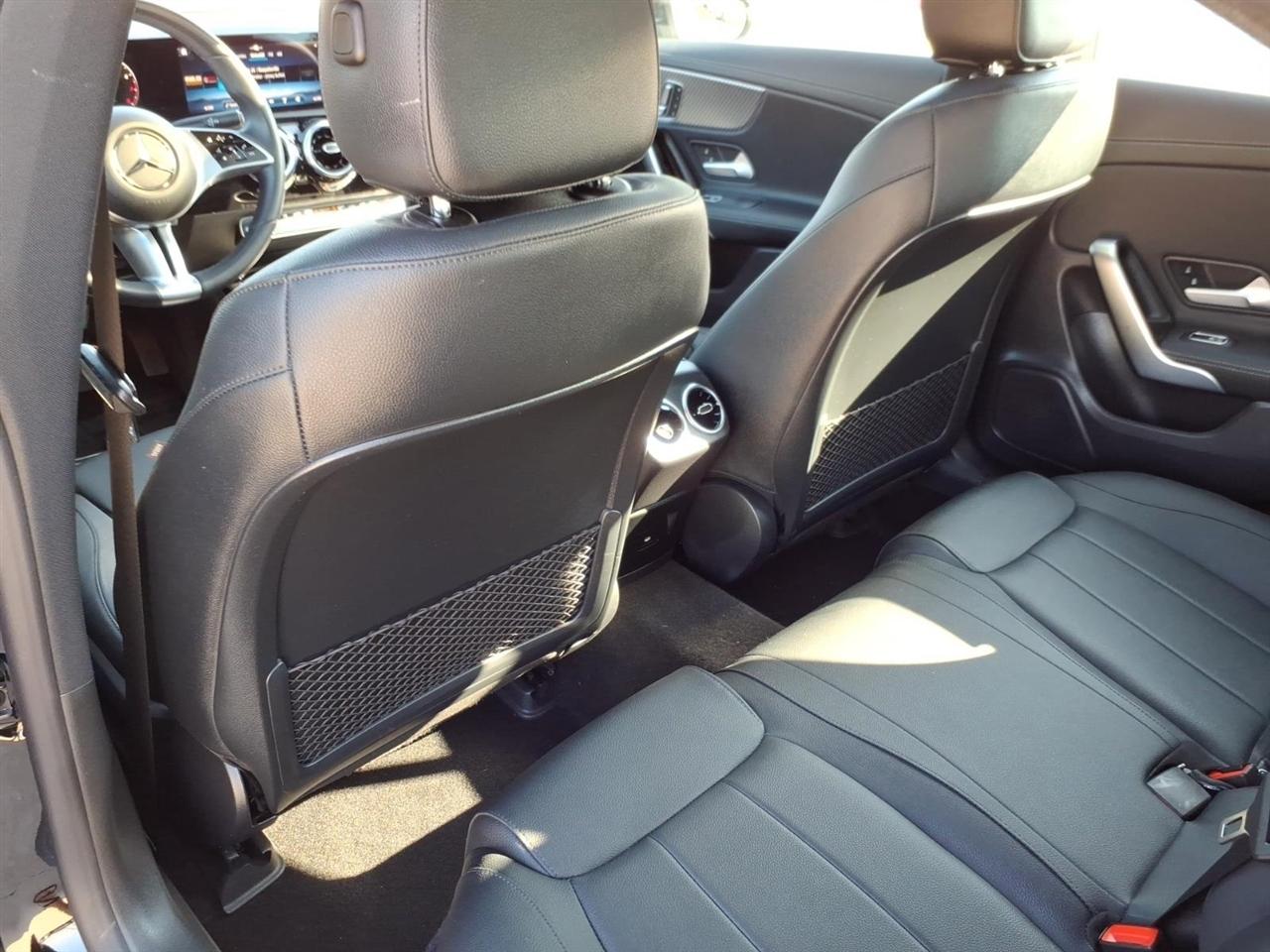Mercedes-Benz CLA-Class CLA250 4MATIC 2025
