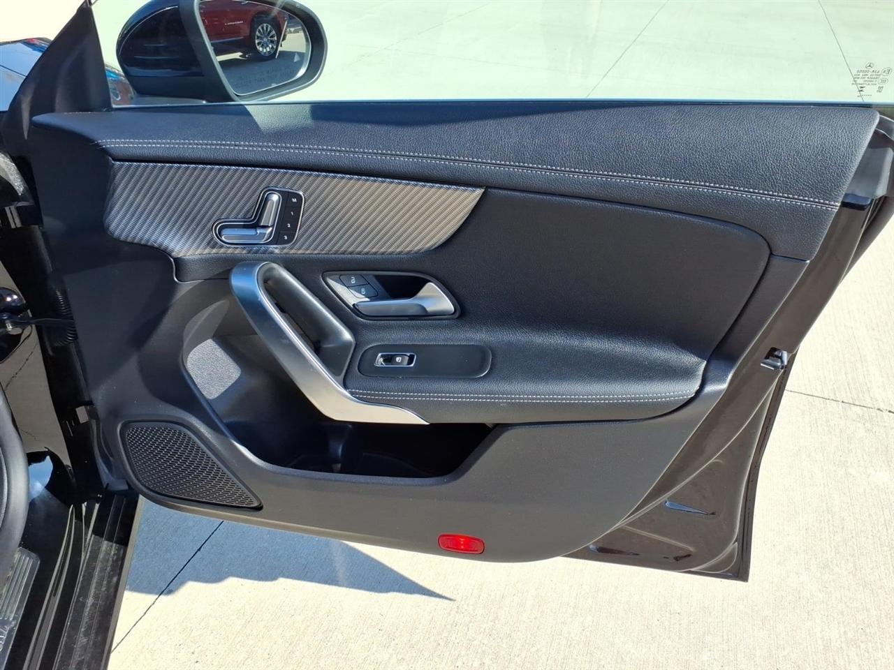 Mercedes-Benz CLA-Class CLA250 4MATIC 2025