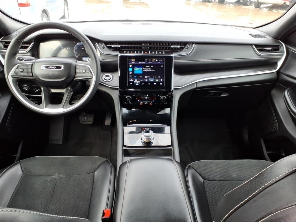 Jeep Grand Cherokee L Laredo 4WD 2024