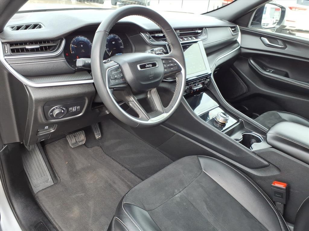 Jeep Grand Cherokee L Laredo 4WD 2024