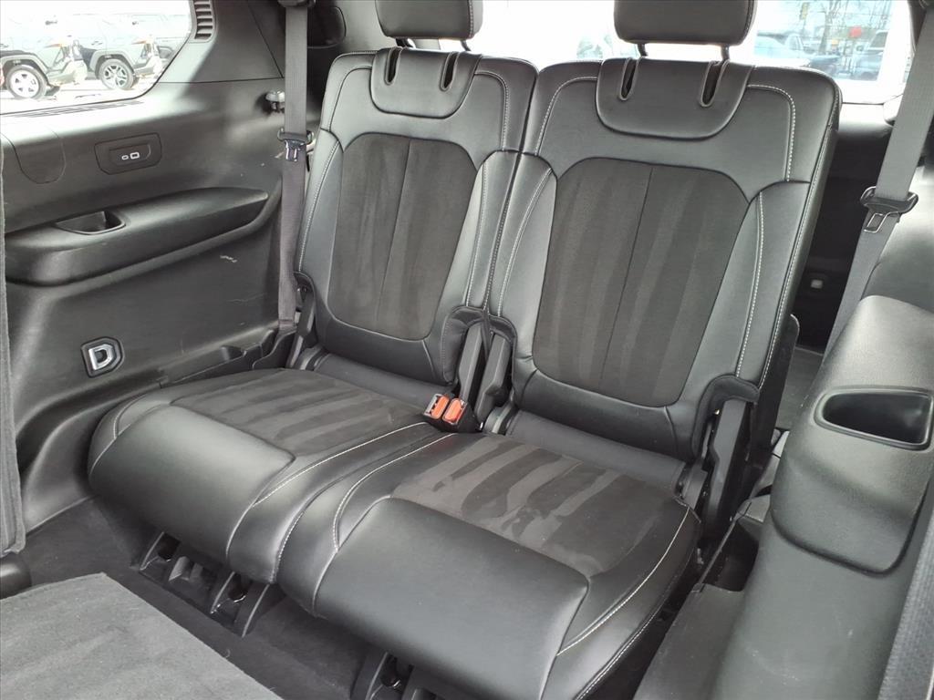 Jeep Grand Cherokee L Laredo 4WD 2024