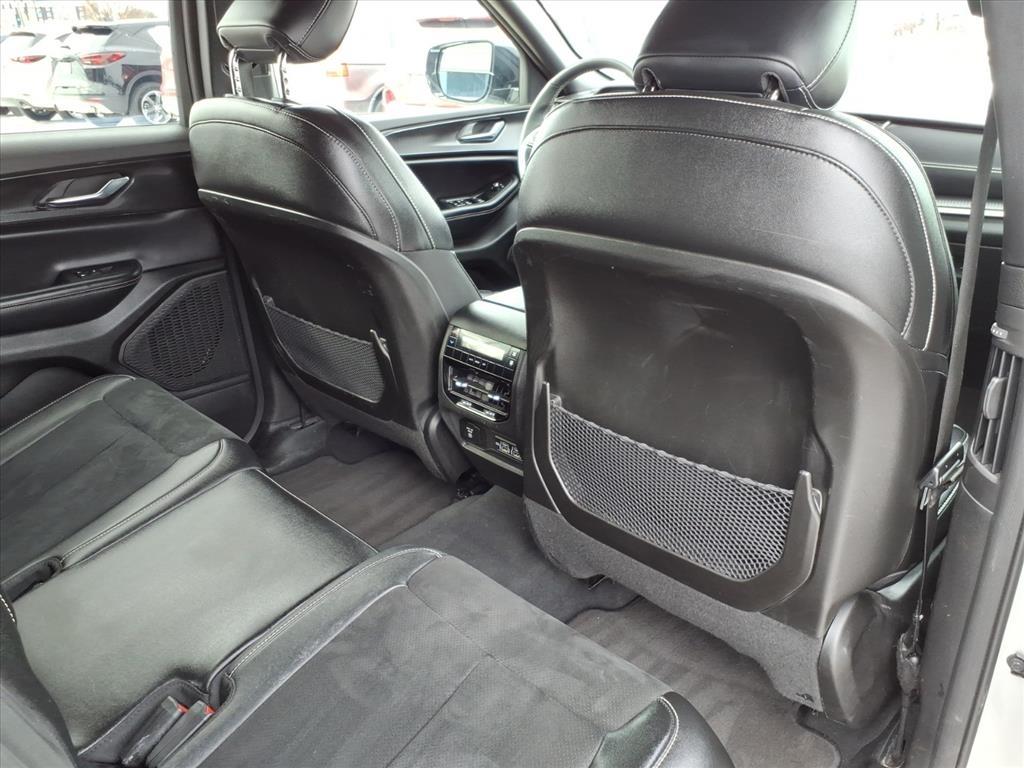 Jeep Grand Cherokee L Laredo 4WD 2024