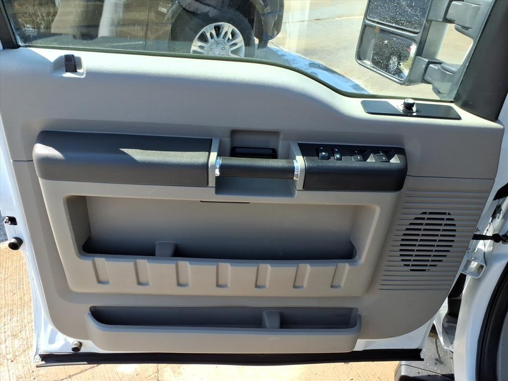 Ford F-350 SD XL Crew Cab 4WD 2010