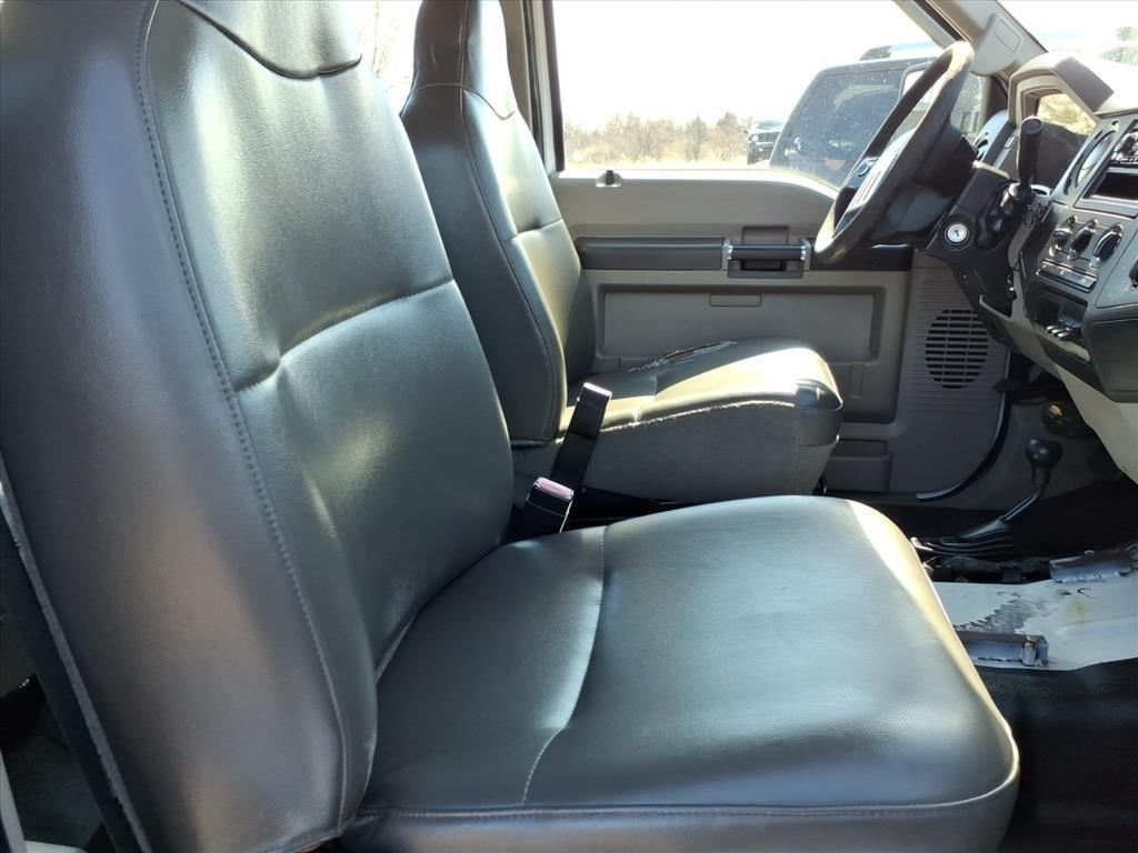 Ford F-350 SD XL Crew Cab 4WD 2010