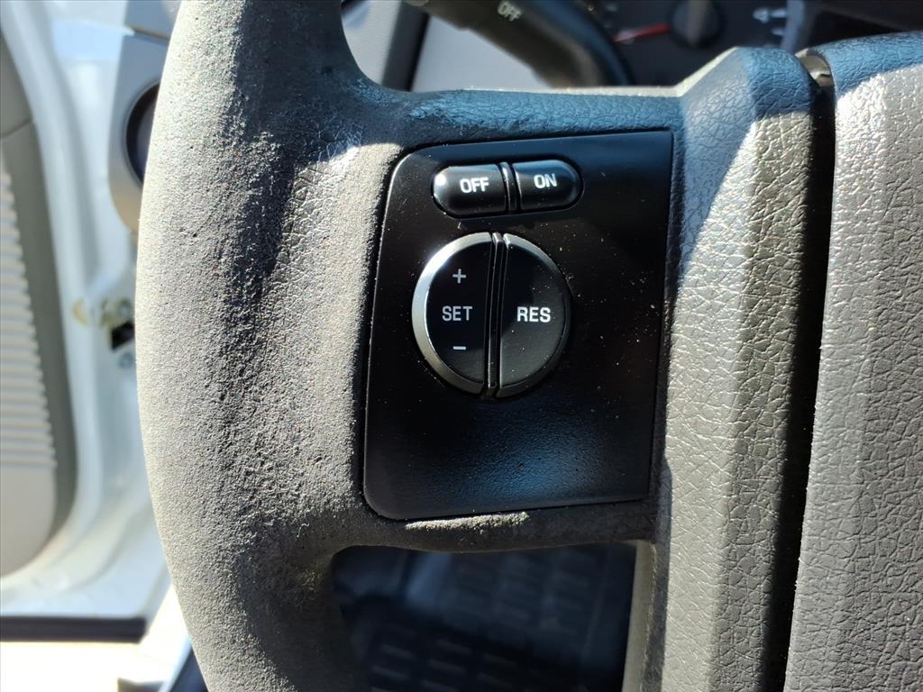 Ford F-350 SD XL Crew Cab 4WD 2010