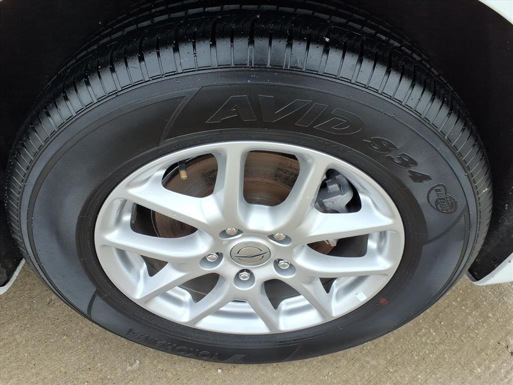 Chrysler Pacifica Touring L 2023