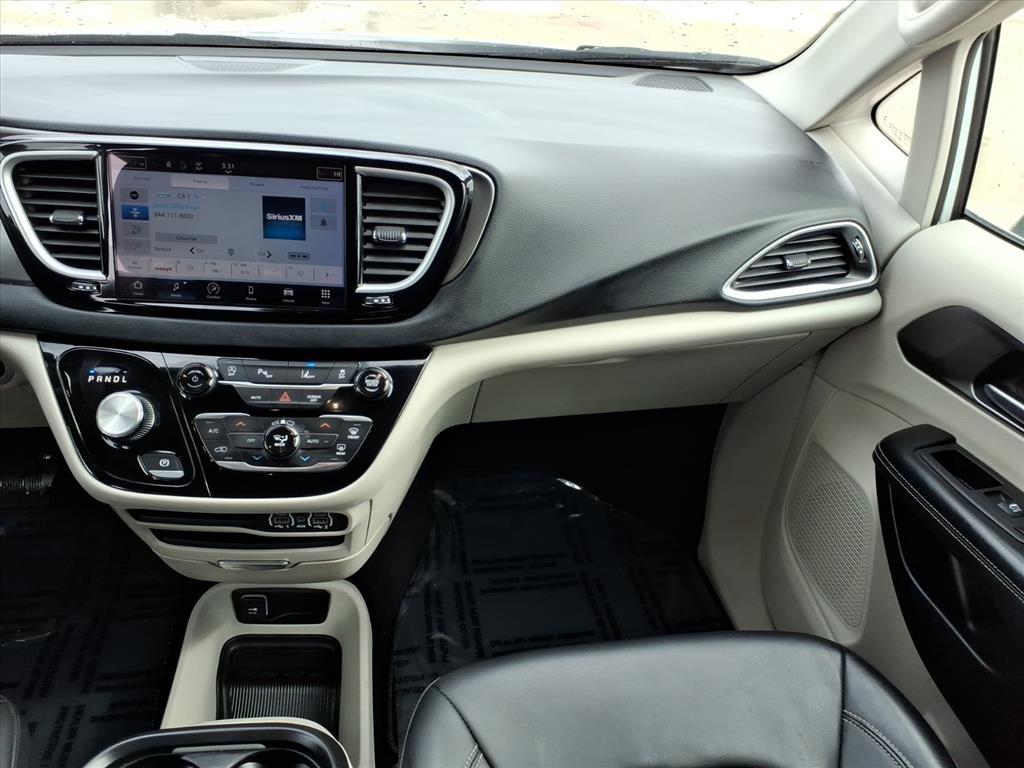 Chrysler Pacifica Touring L 2023