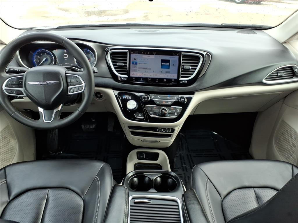 Chrysler Pacifica Touring L 2023