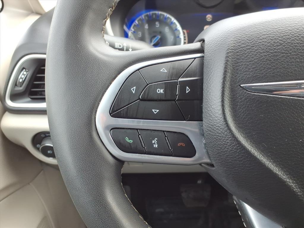 Chrysler Pacifica Touring L 2023