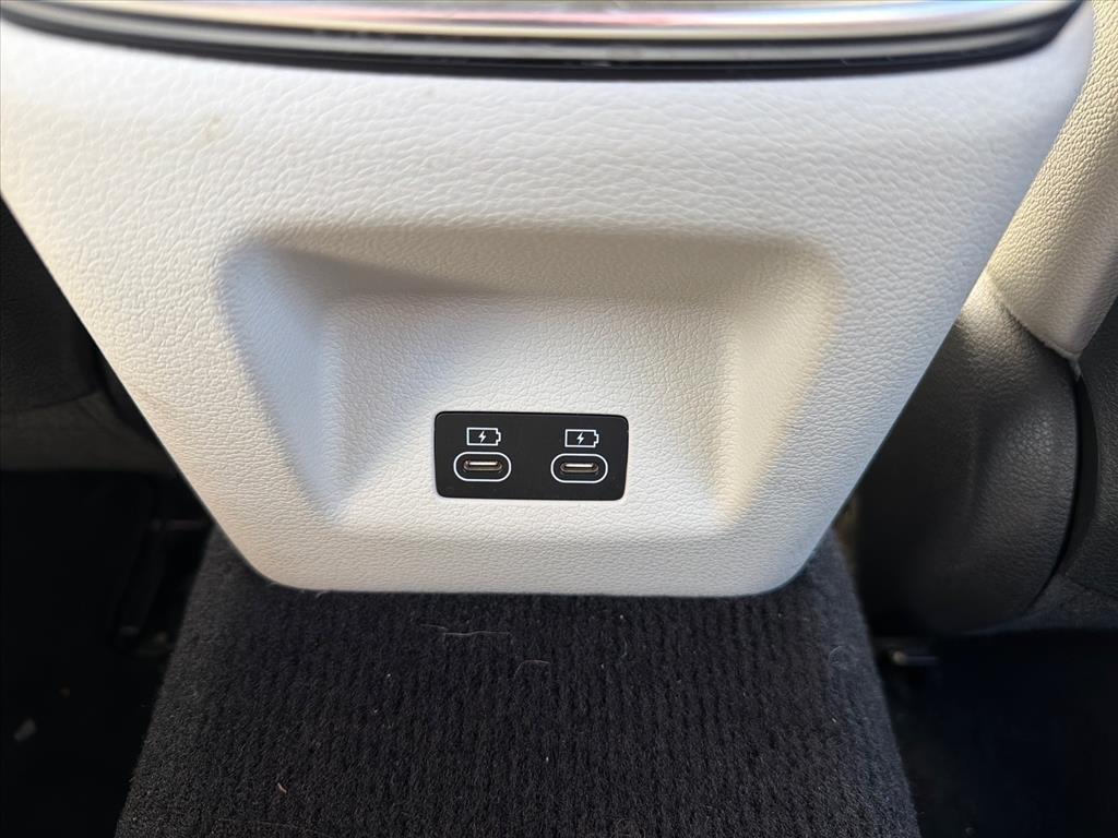 Genesis G70 2.5T 2025