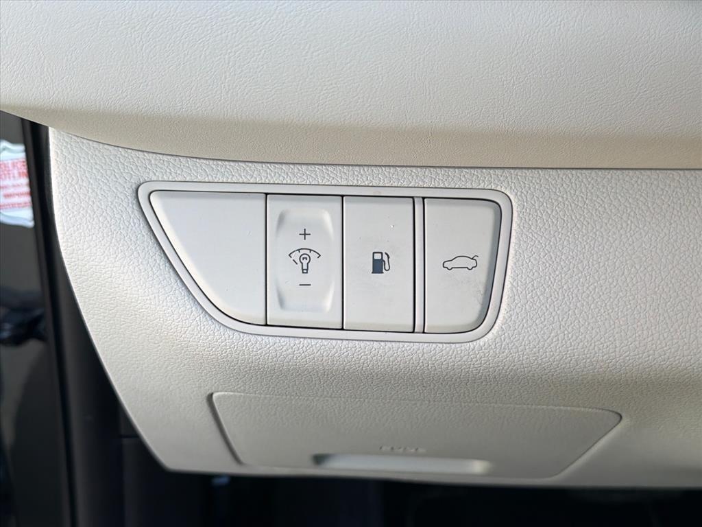 Genesis G70 2.5T 2025