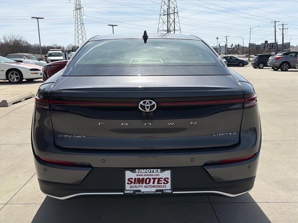 Toyota Crown Limited 2024