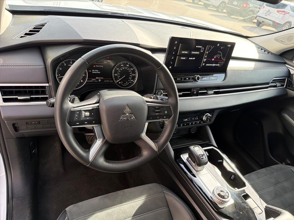 Mitsubishi Outlander SE 4WD 2025