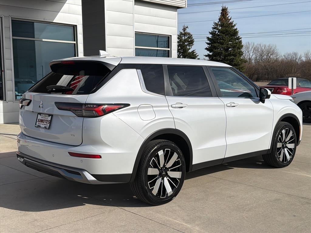 Mitsubishi Outlander SE 4WD 2025