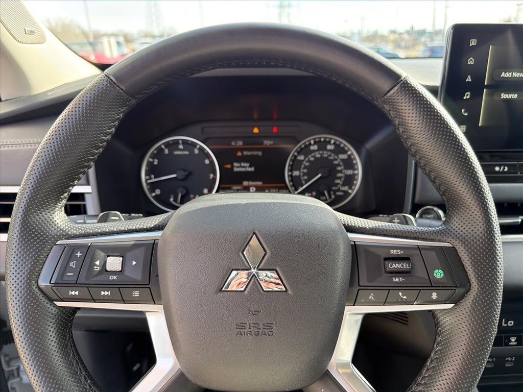 Mitsubishi Outlander SE 4WD 2025