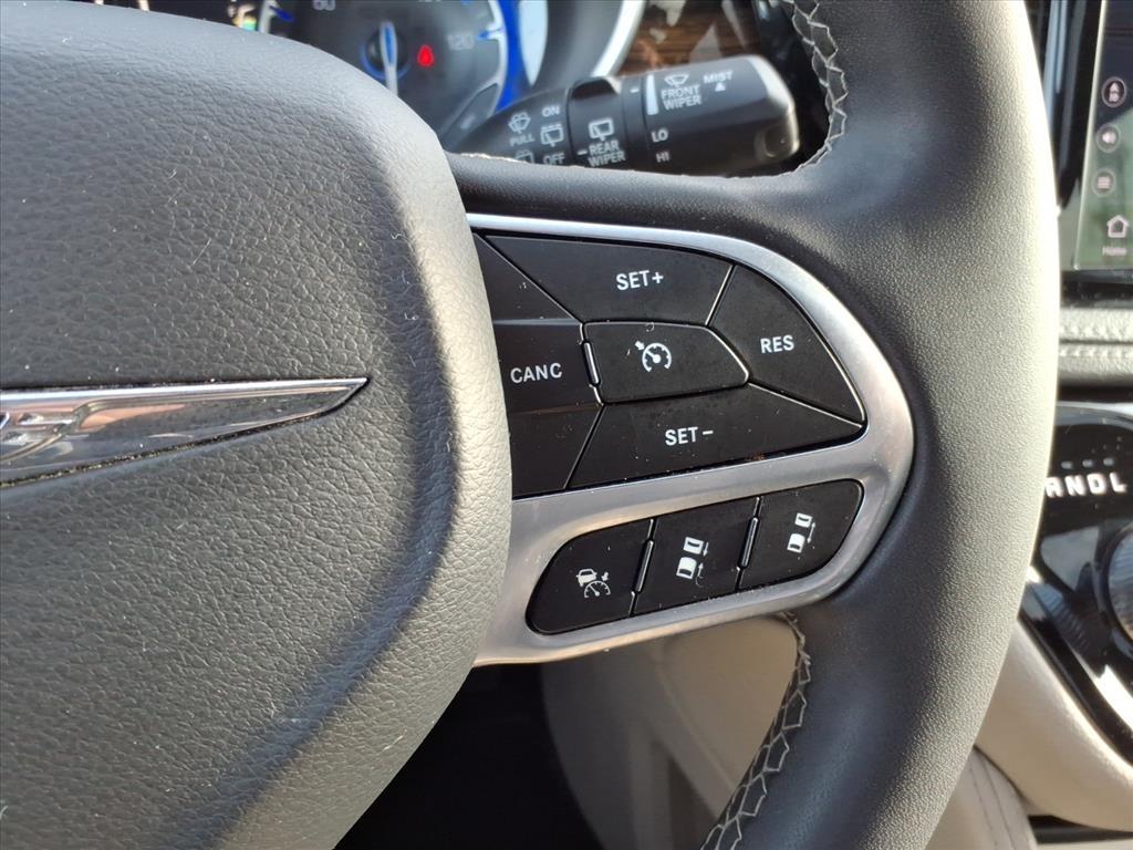 Chrysler Pacifica Limited 2023