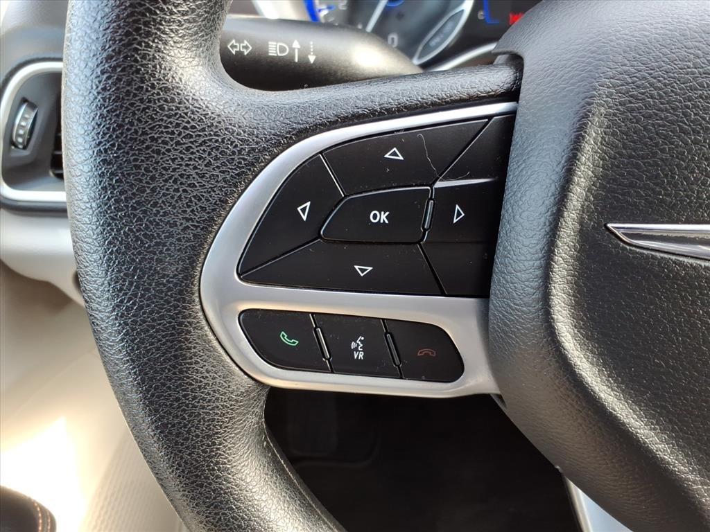 Chrysler Pacifica LX 2019