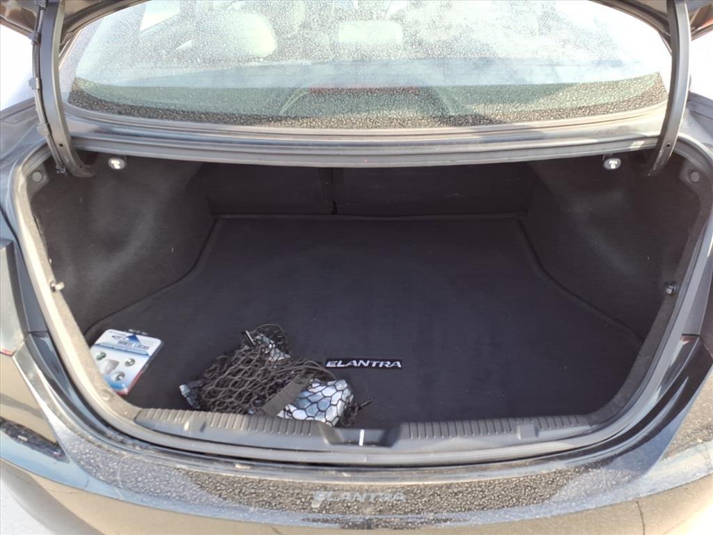 Hyundai Elantra Limited 2013